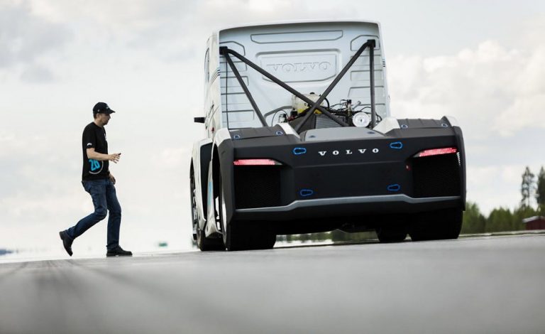 Volvo The Iron Knight. El camión más rápido del mundo
