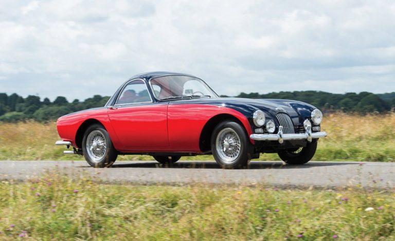 Morgan Plus 4 Plus. Este rara avis será subastado