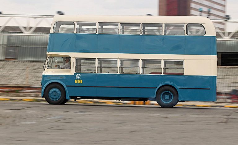 Probamos el Autobús Leyland Titan de la EMT. ¡Qué grande!