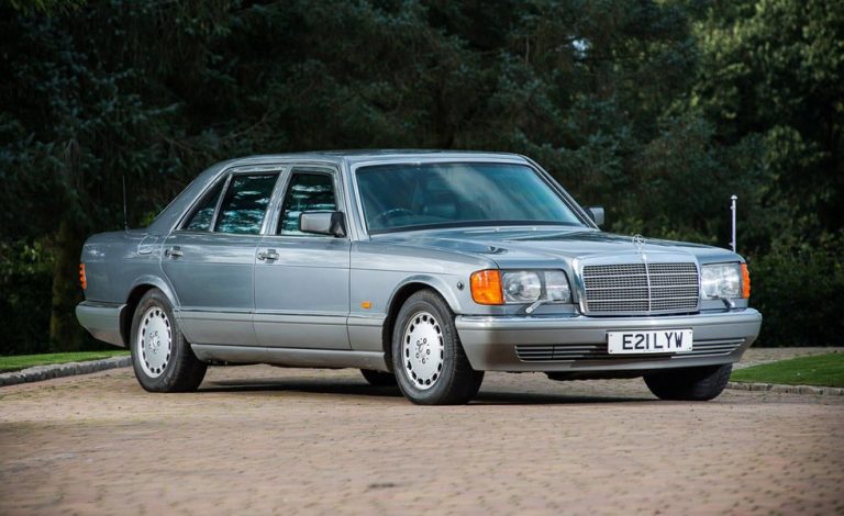 Mercedes 560 SEL. Blindado, en venta y con sangre azul