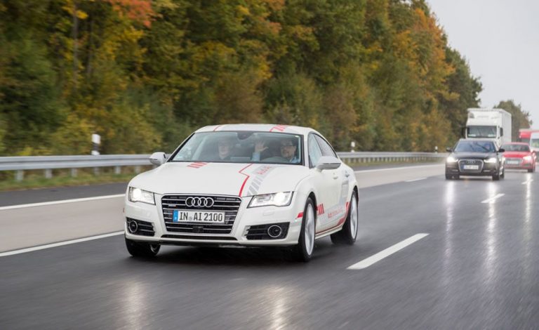 El Audi es el conductor