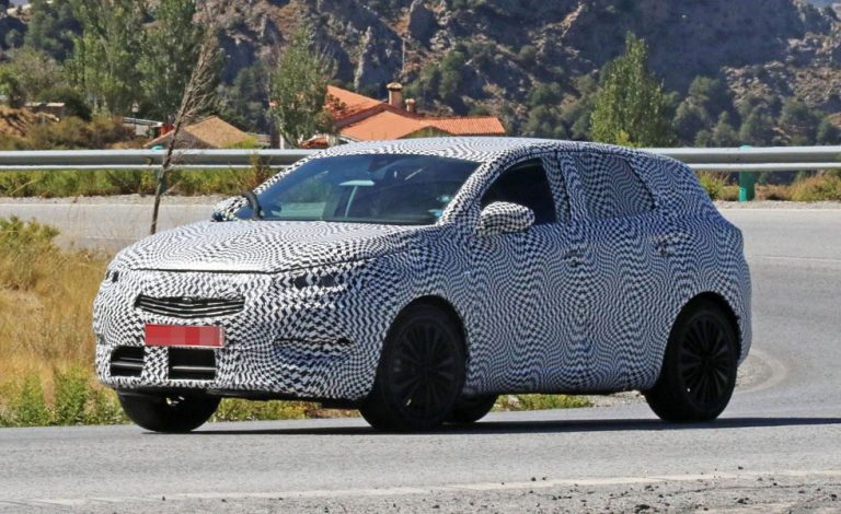 Opel Crossland-X. Así se llamará el SUV zaragozano