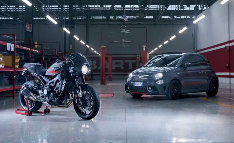 Abarth 695 Tributo XSR. Con moto Yamaha a juego