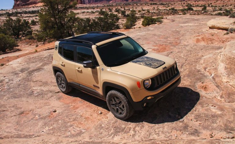 Jeep Renegade Deserthawk y Altitud. Exclusivos para EE.UU.