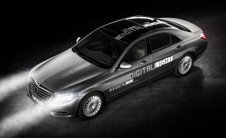 Mercedes Digital Light. Así será la iluminación del futuro