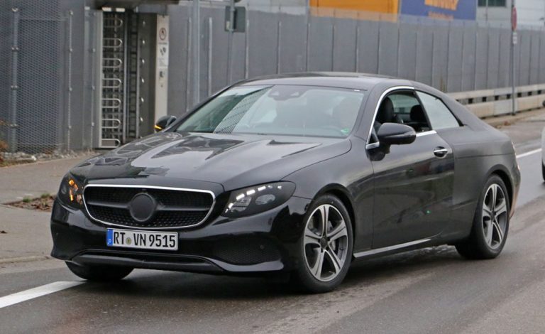 Mercedes Clase E Coupé. ¡¡¡Desnudo!!!