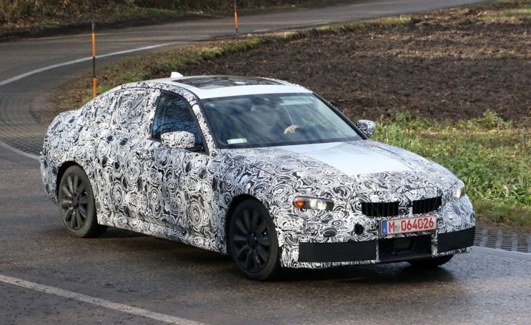 BMW Serie 3 M Sport. Traje de carreras