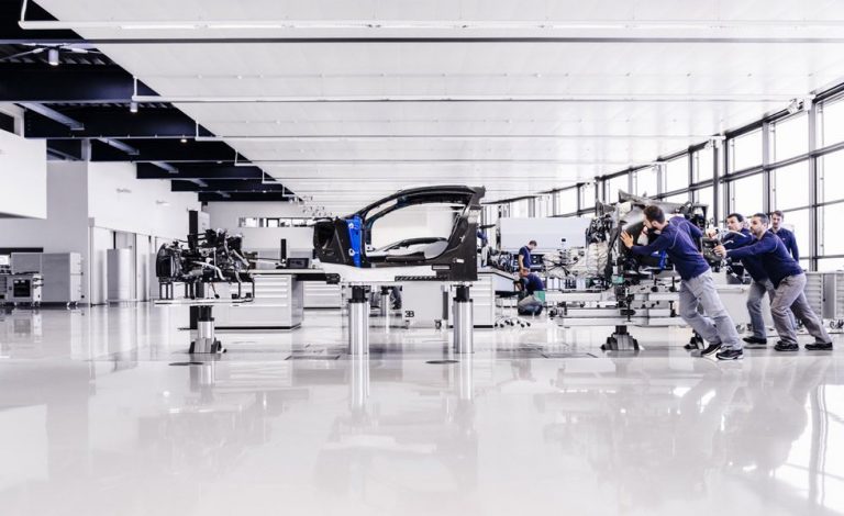 Bugatti Chiron. Así se fabrican sueños de 2,4 millones