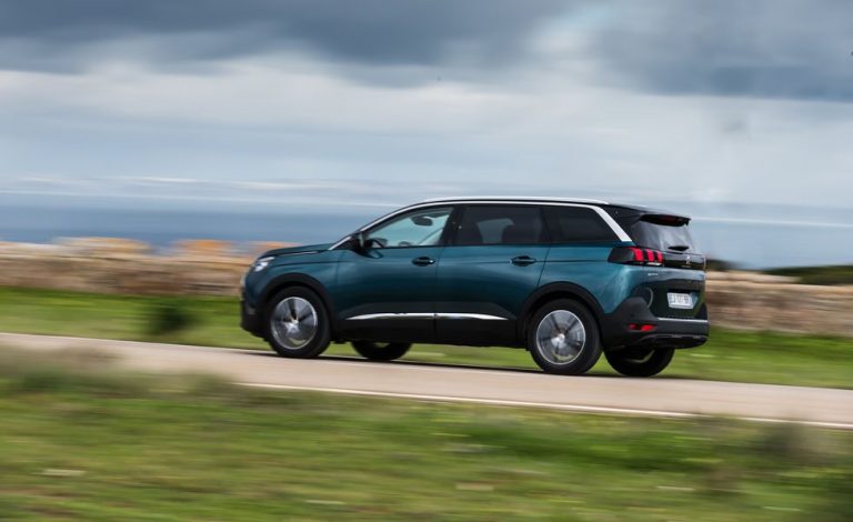 Peugeot 5008 2017. Desde 25.400 euros