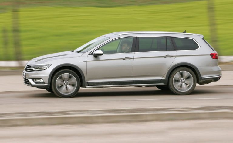Volkswagen Passat Alltrack 2.0 TDI 190. Guerra a los, tan de moda, crossover
