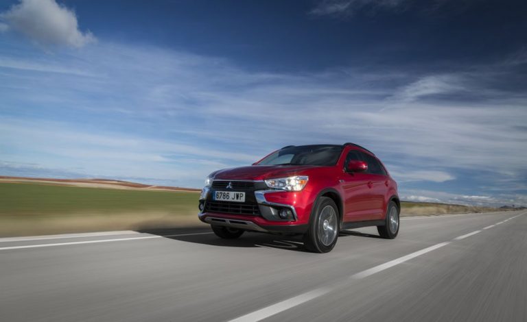 Conducimos el Mitsubishi ASX 2017. Cambio inteligente