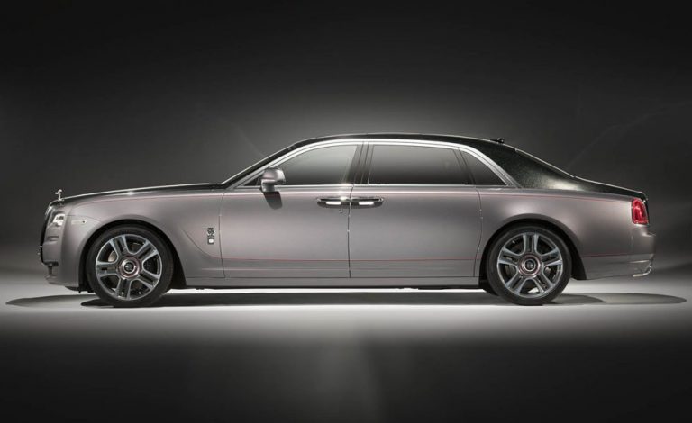 Rolls Royce Ghost Elegance. Pintado con diamantes