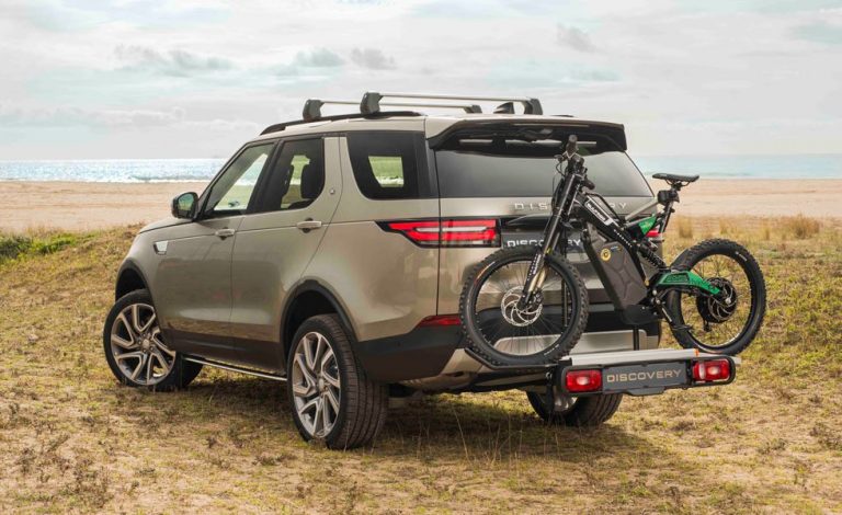 Land Rover Discovery y Bultaco Brinco: aventura para todos