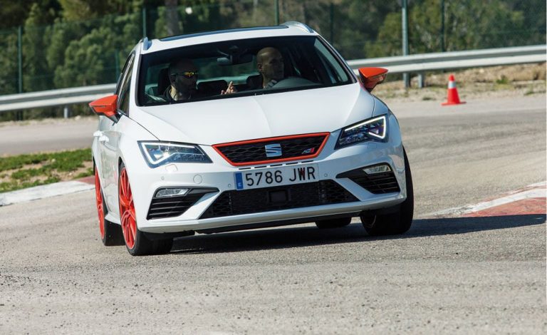 Conducimos el Seat León Cupra. Furia española