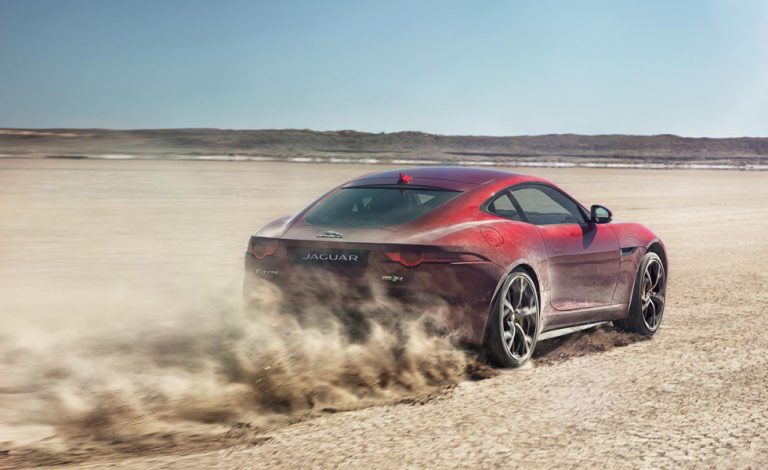 Jaguar F-Type R. Estrena tracción total