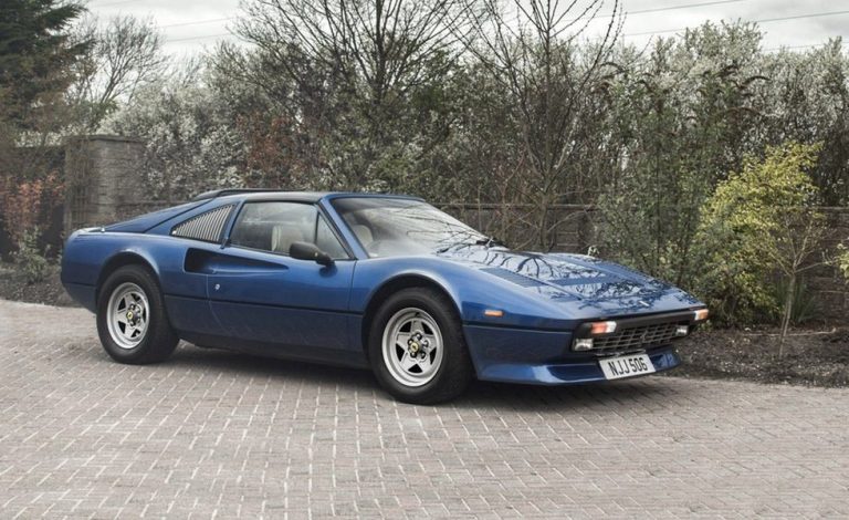Ferrari 308 GTS QV. Este raro ejemplar sale a subasta