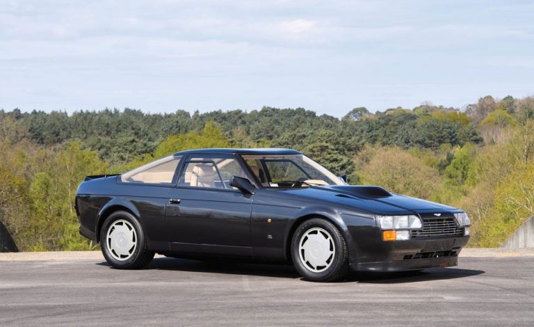 Aston Martin V8 Vantage Zagato. Elige entre Coupé o Cabrio