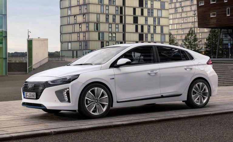 Hyundai presentará el i30 CW y el IONIQ Plug-in en Barcelona