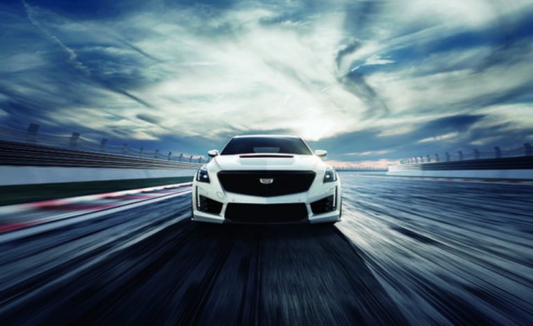 Cadillac CTS-V Carbon Black Edition. Todos para Japón