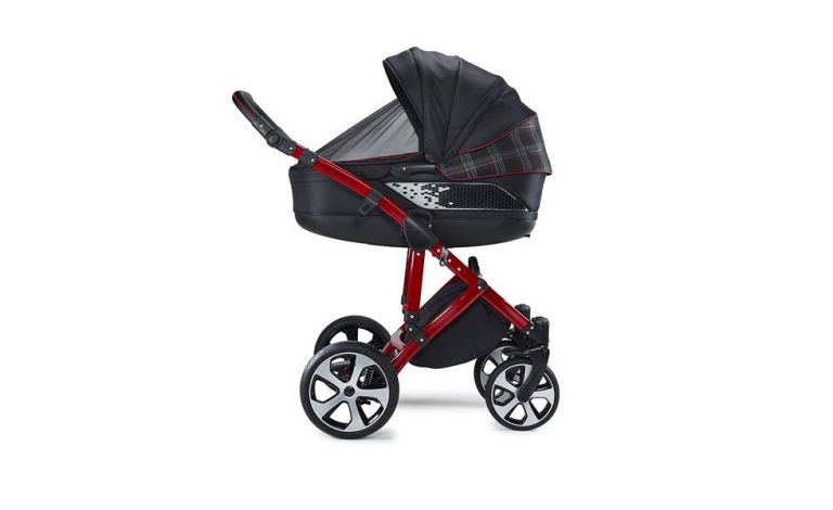 Volkswagen Golf GTI. Con silla infantil a juego