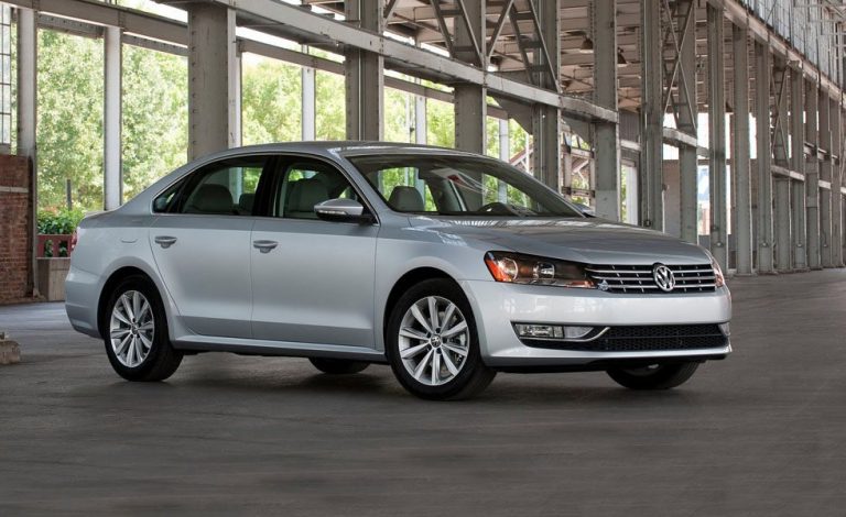 Volkswagen Passat y Beetle. Estrenan un nuevo 2.0 TSI