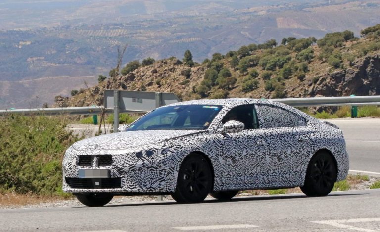 Peugeot 508 2018. Cazado por primera vez