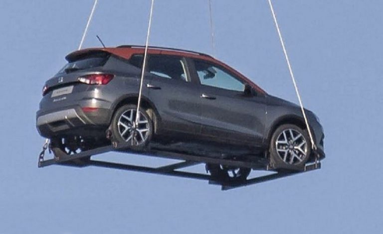 ¿Un pájaro, un avión? No, es el nuevo Seat Arona