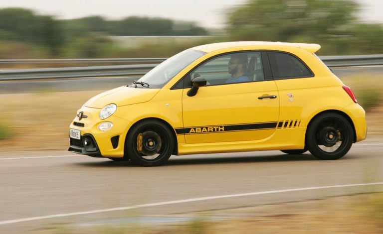 Abarth 595 Competizione. Un tipo con genio