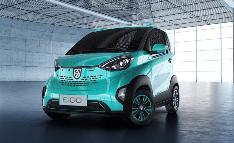 Este Baojun E100 cuesta 18.779 euros menos que un ForTwo ED