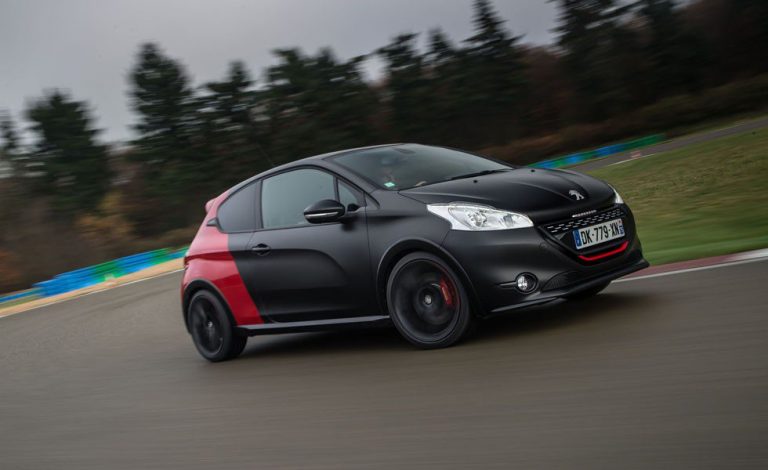 Peugeot 208 GTi 30th. Un cumpleaños como debe ser