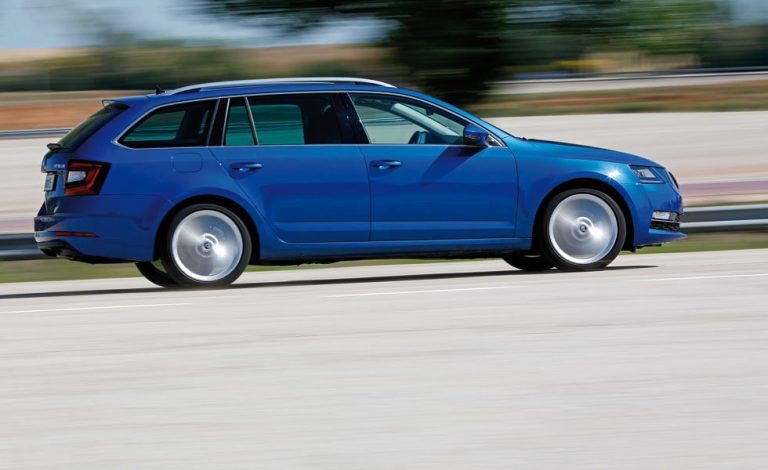 Skoda Octavia Combi 1.6 TDI DSG7 Style. Bueno para todo