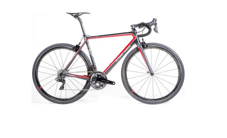 Ferrari y Bianchi crean esta exclusiva bicicleta de carretera