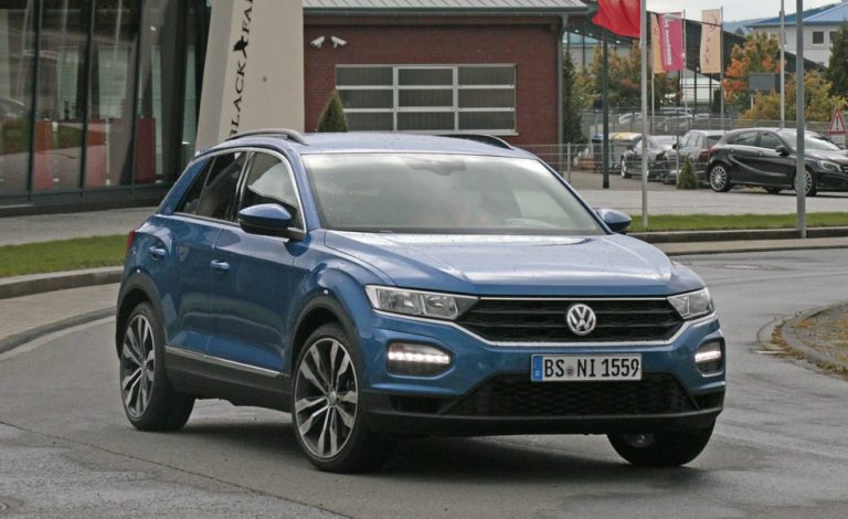 Volkswagen T-Roc R. Cazamos la versión más radical