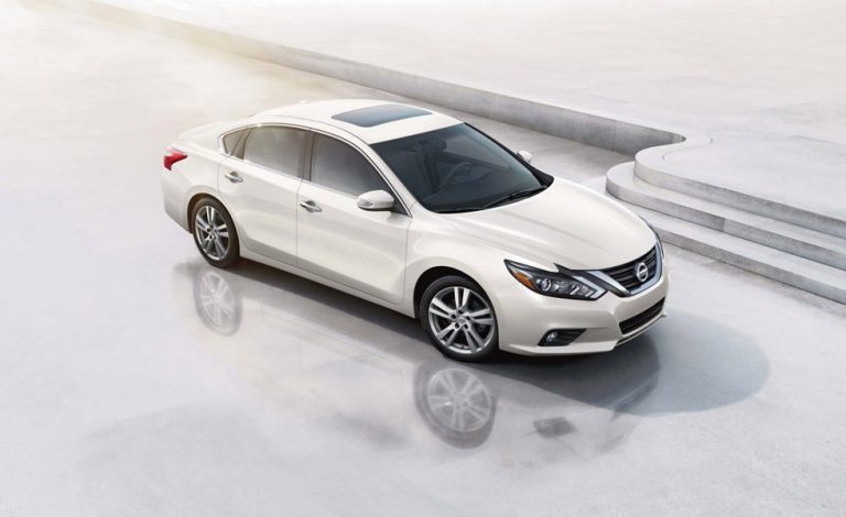 Desde 19.630 euros pueden comprar un Nissan Altima en EE.UU.