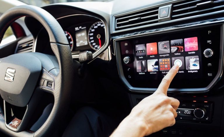 Seat. Tú coche sí te entiende