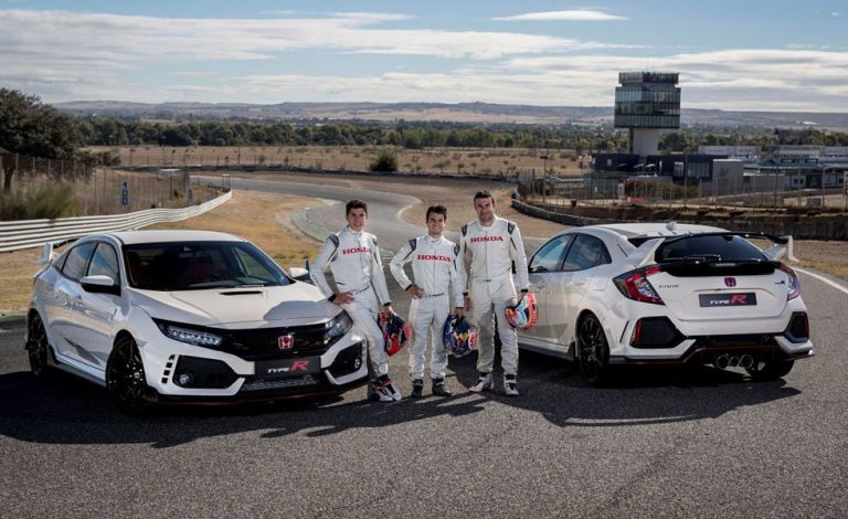 Márquez, Pedrosa y Bou. Prueban el nuevo Honda Civic Type R