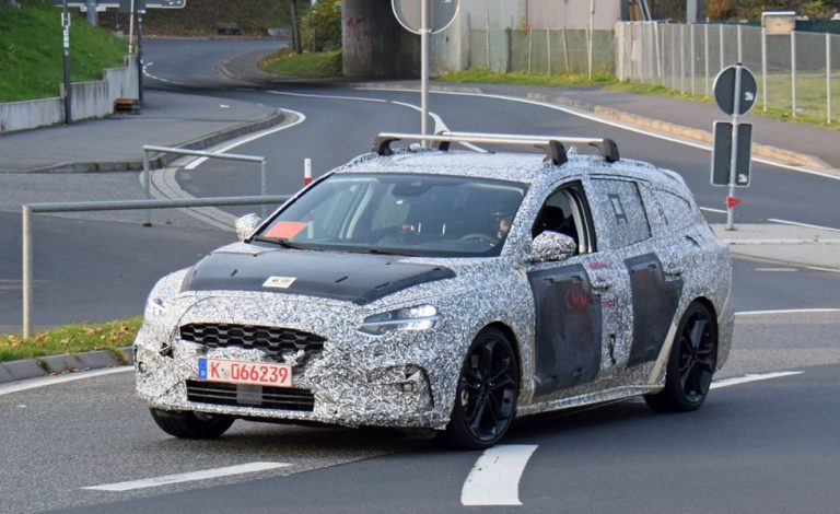 Ford Focus Wagon ST 2018. Cazado en Nürburgring