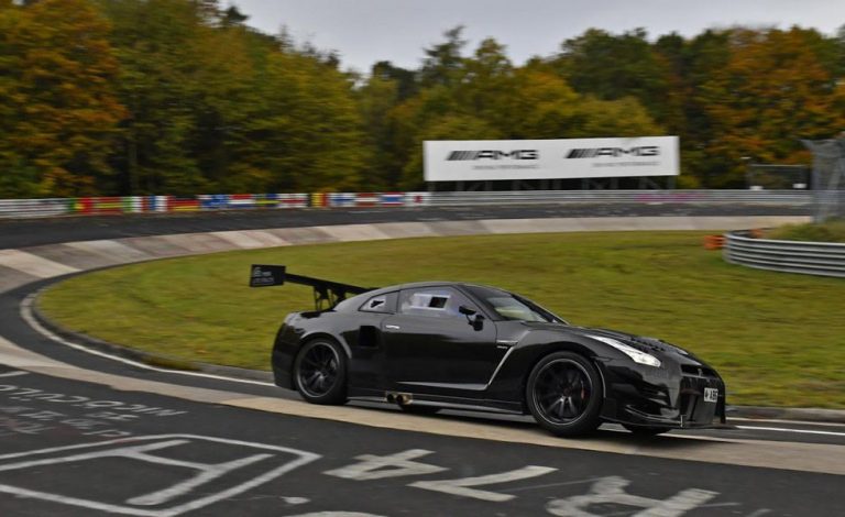 Litchfield Nissan GT-R. Listo para pulverizar Nürburgring