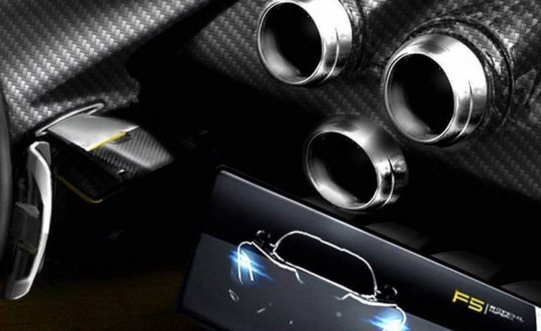 Hennessey Venom F5. Este es su interior de carbono