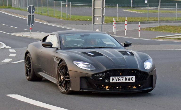 Aston Martin Vanquish. Se deja ver de nuevo