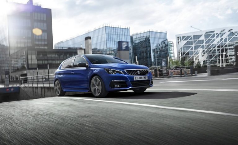 Peugeot 308. Estrena motores y cambio de 8 velocidades