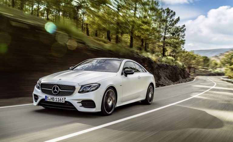 Mercedes E 350. Cabrio y coupé estrenan motor de cuatro cilindros
