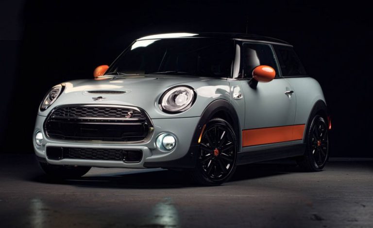 Mini Cooper S Ice Blue. Con los colores de Gulf