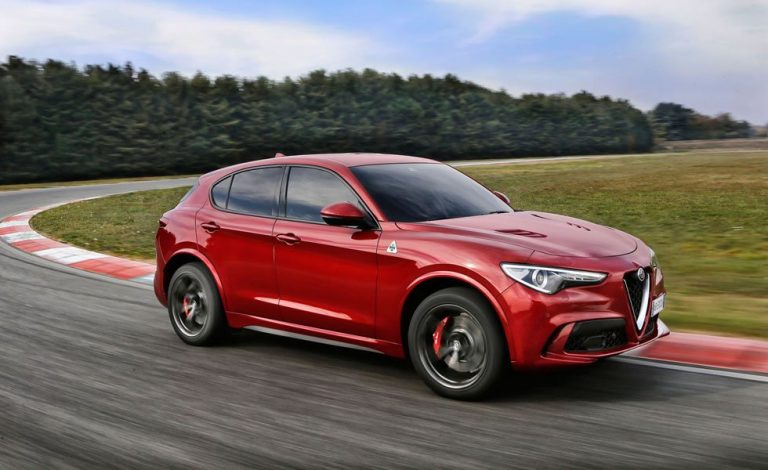 Alfa Romeo Stelvio Quadrifoglio. El superSUV, a la venta