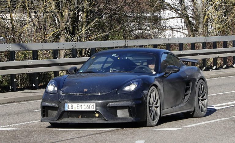 Porsche 718 Cayman GT4. Lo cazamos por primera vez