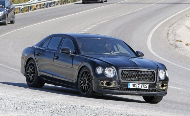Bentley Continental Flying Spur. Continuan sus pruebas