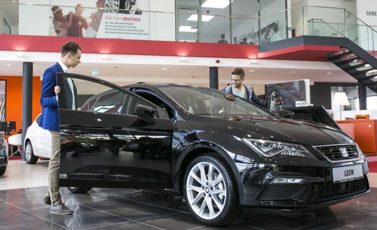 Seat. Estrena un servicio de entrega rápida para el León