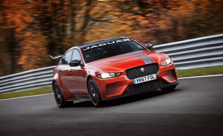 Jaguar XE SV Project 8. El cuatro puertas récord en Nürburgring