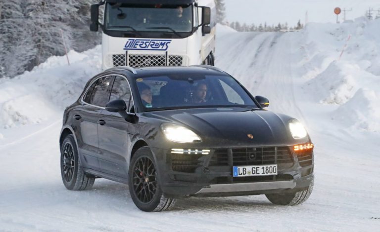Porsche Macan 2018. Cazado en pleno invierno