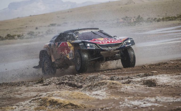 Dakar 2018. Peterhansel gana, Sainz calcula